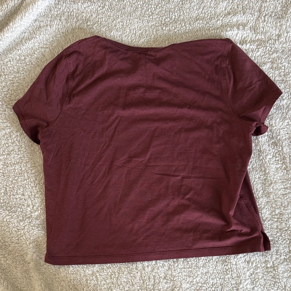 Lululemon Maroon Crop Top - Picture 4 of 4